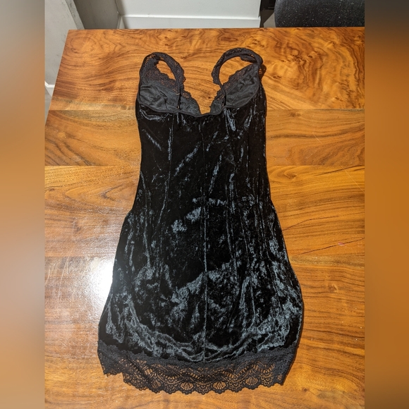 Free People Intimately - Wait For It Velvet Bodycon Mini Dress | Black | XS - Picture 5 of 9